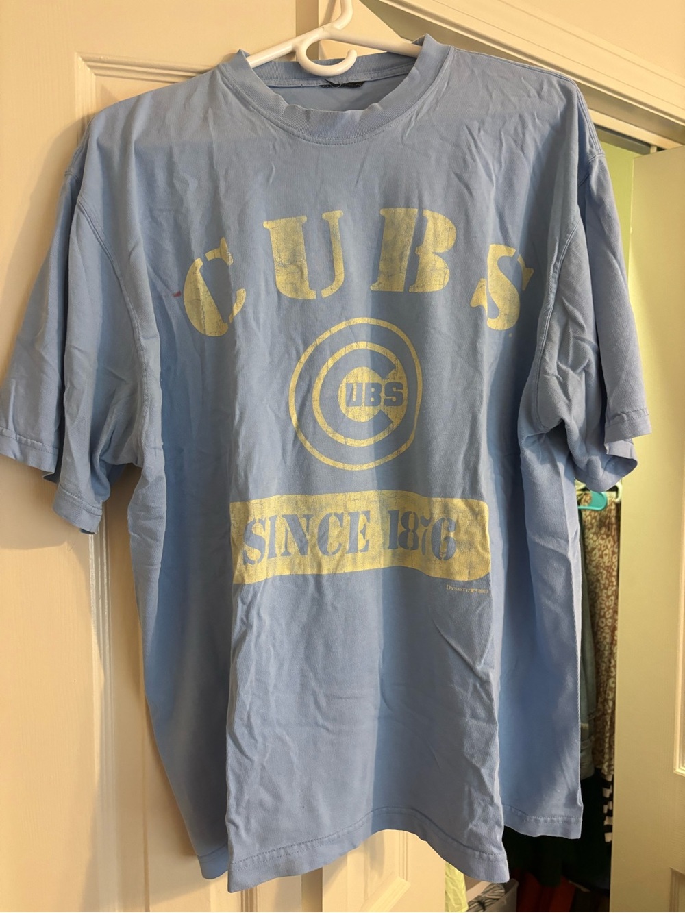 Chicago Cubs Graphic Tee!!